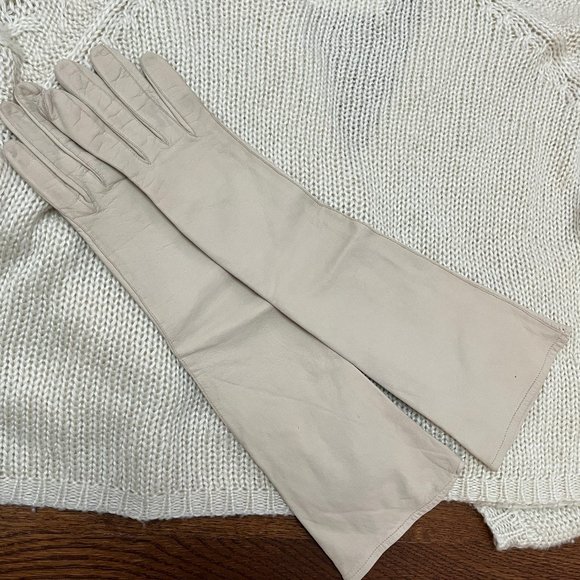 Vintage Lord & Taylor Edelweiss Real Kid Leather & Silk Gloves in Ivory - Size 7 - Picture 5 of 12
